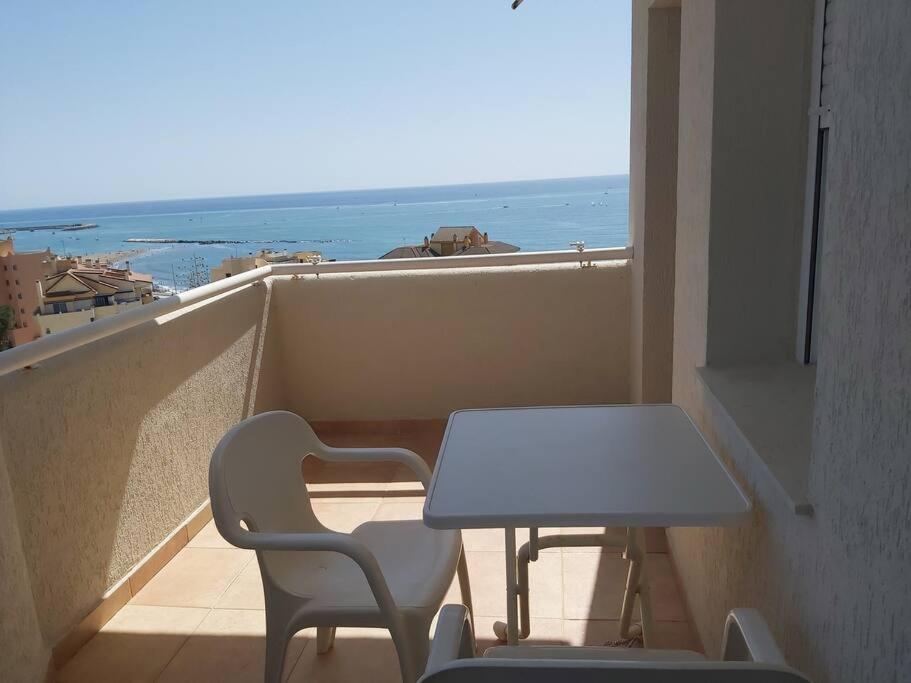 360° Seaview Benalbeach Apartment بينالماذينا المظهر الخارجي الصورة